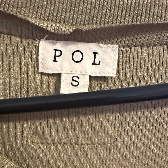 POL Ribbed ruffle Knit Top in Beige oversized - Picture 5 of 8